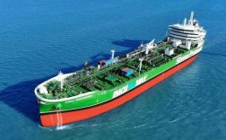 油轮船首楼的结构设计与功能作用是什么？