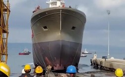 8千吨散货船油耗多少