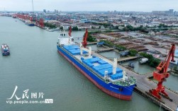张家港港口轮船
