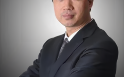 川东造船厂周厂长有何经历或成就？