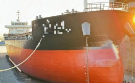 二手2万吨货船多少钱