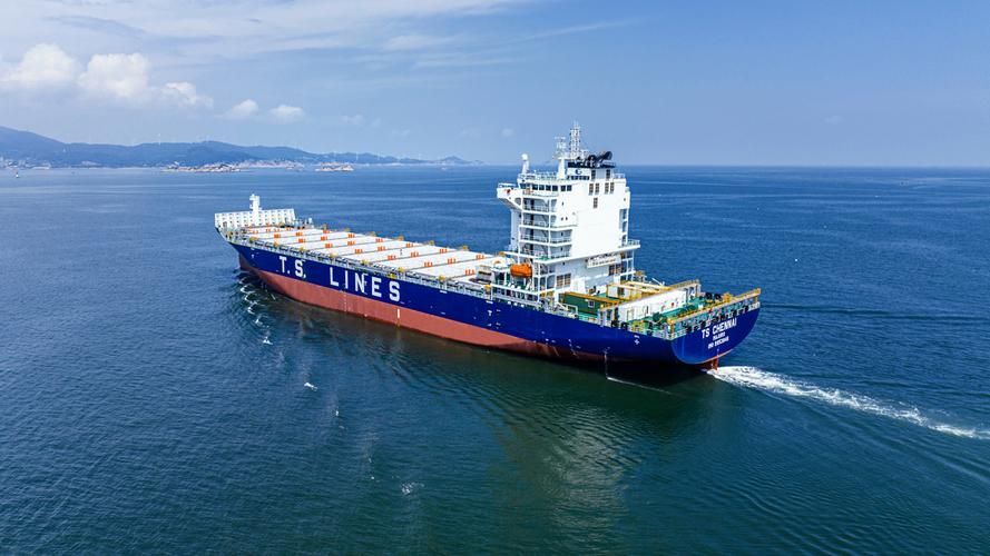 2800teu集装箱船配什么发动机-图1