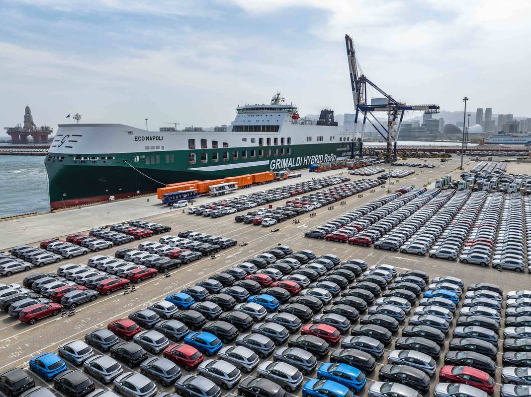 滚装船上车道是指什么-图2