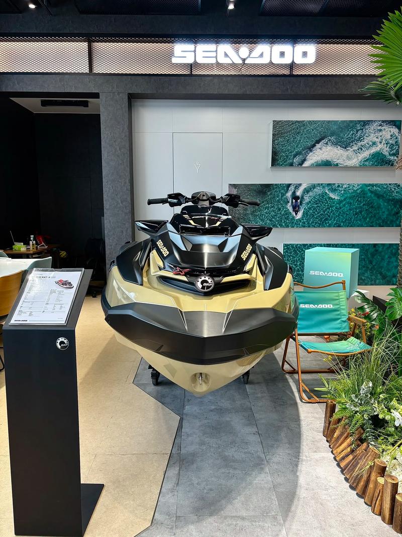 庞巴迪摩托艇18年RXT多少钱-图1