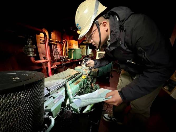 验船师为什么晚上工作-图2