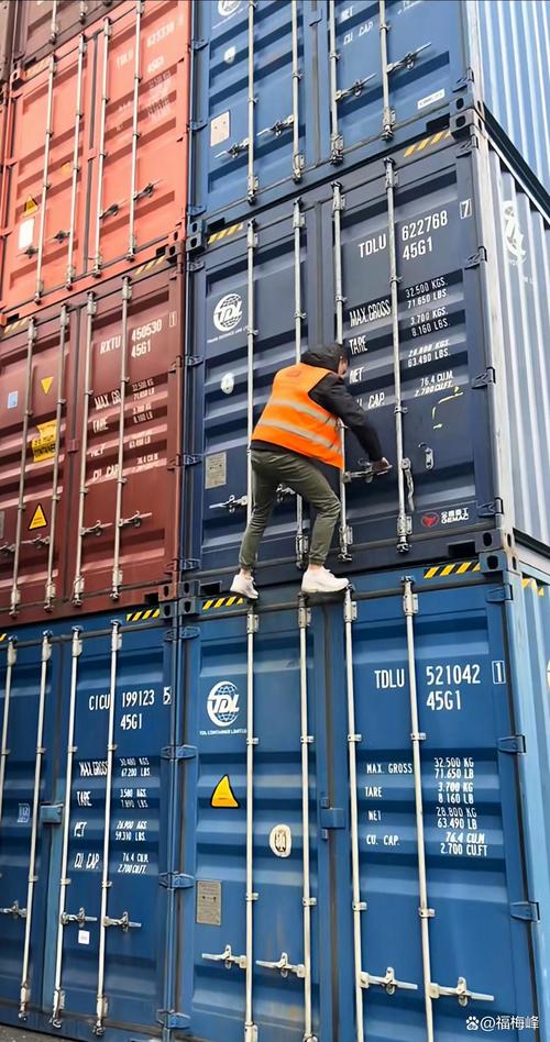 一船能装多少集装箱-图2