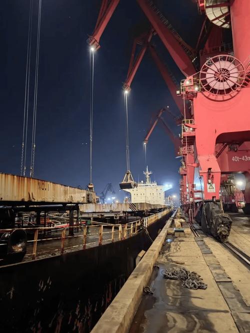 散货船怎么并电的视频-图2