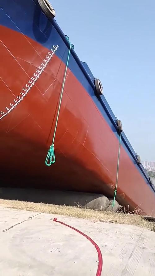 8千吨散货船油耗多少-图2