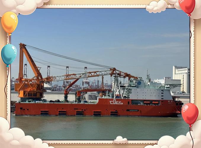 4500集装箱船多少吨-图2