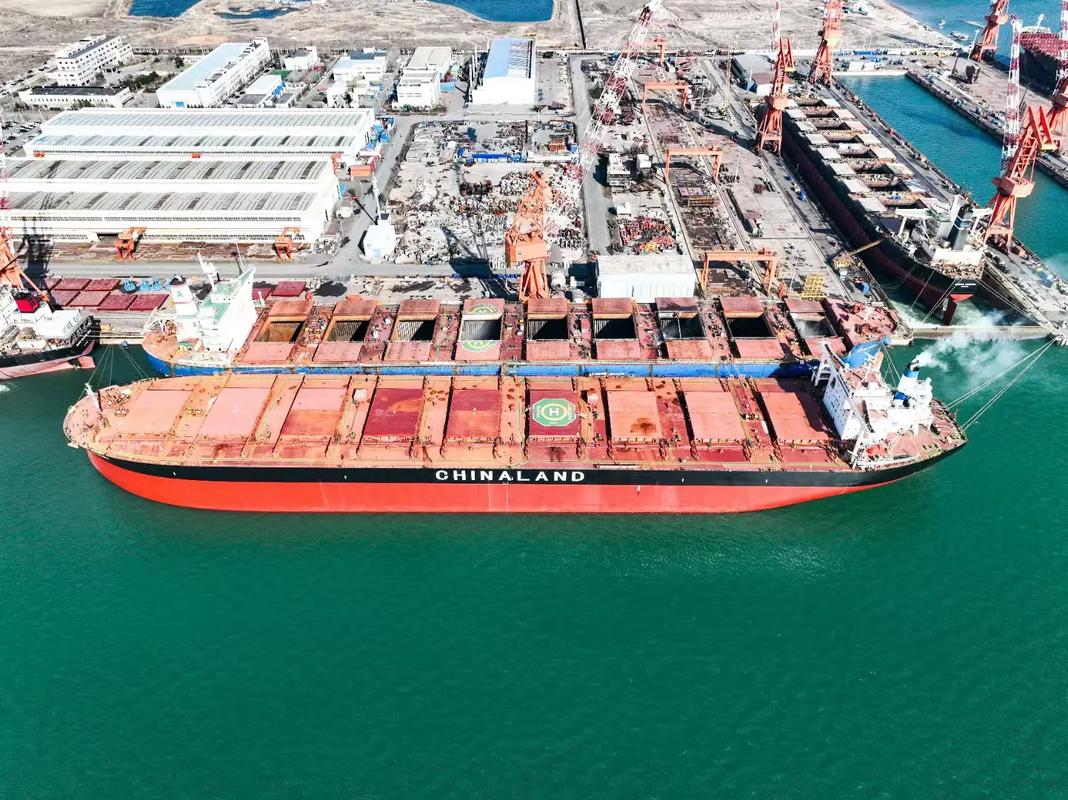 一艘货船用多少吨钢铁-图1