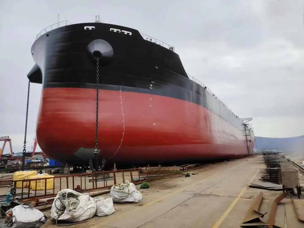 1万吨海货船价格多少-图1