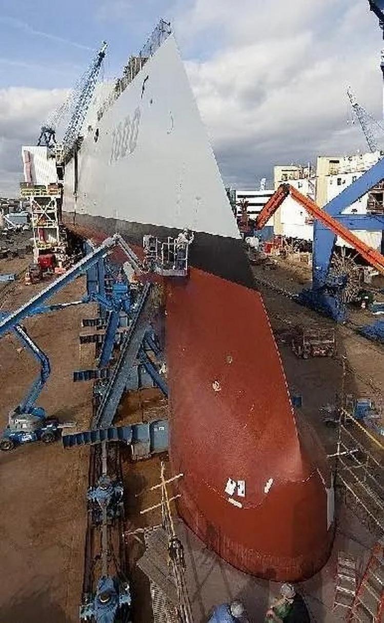 为什么船要装球鼻-图2