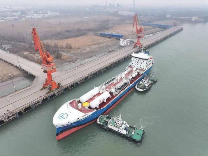 装300吨的船多少钱-图1 装300吨的船多少钱-图1