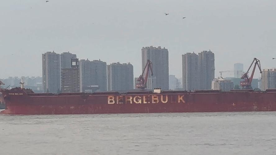 世界第一艘十万吨轮船，为何是它？-图3