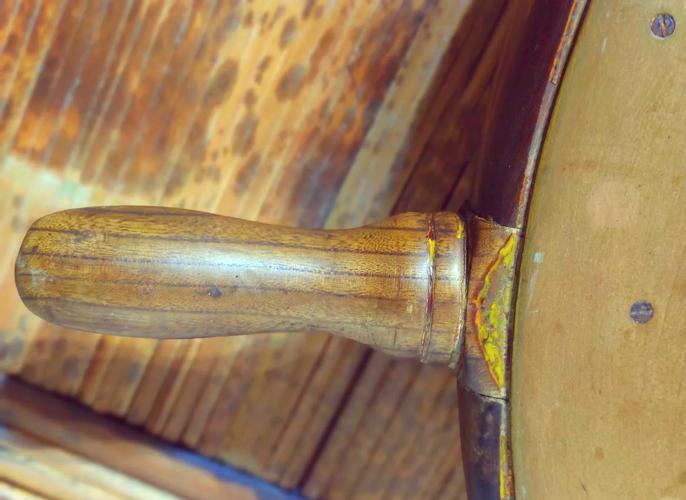 轮船舵直径为何要这么大？-图1