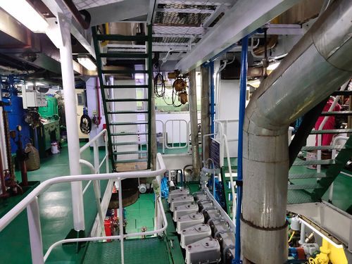 轮船机舱如何科学配备核心设备？-图3