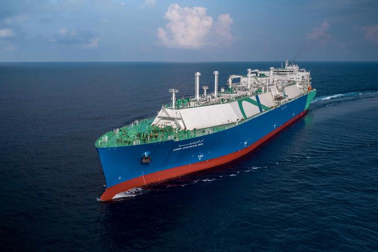 轮船下水时，货船属于轮船吗？-图2