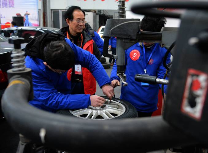 罗源造船厂修理车员工,修的是船还是车?-图1 罗源造船厂修理车员工,修的是船还是车?-图1