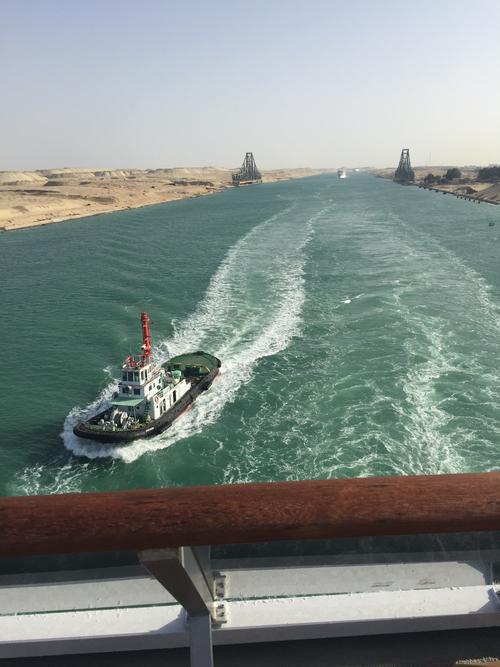 船舶过苏伊士运河为何常遇拥堵？-图2