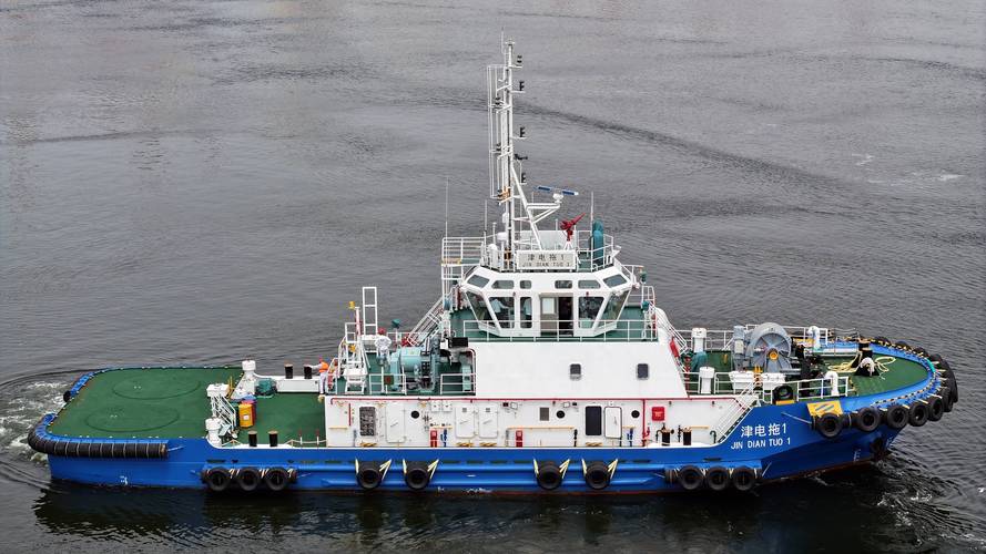 轮船拖轮如何精准靠岸？-图1