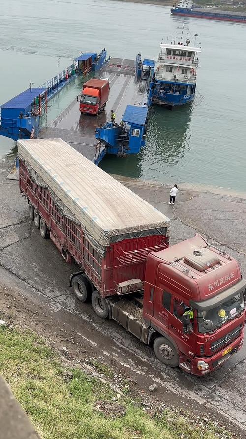 船舶重特大件卸货，如何确保安全高效？-图1