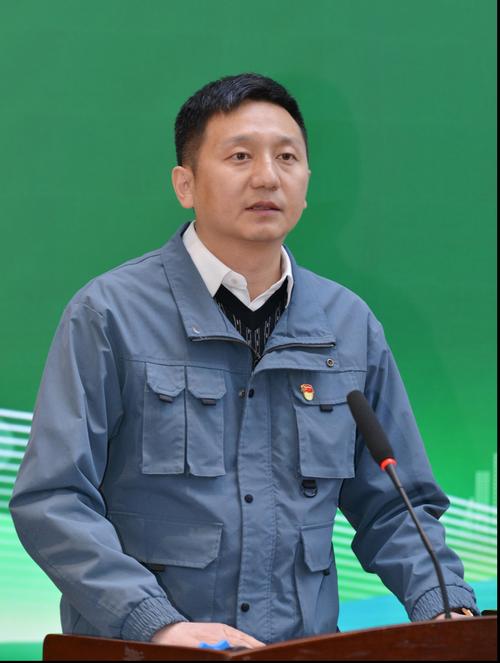 芜湖江东造船厂靳勇,他如何见证并参与了中国船舶工业的崛起与转型?-图1 芜湖江东造船厂靳勇,他如何见证并参与了中国船舶工业的崛起与转型?-图1