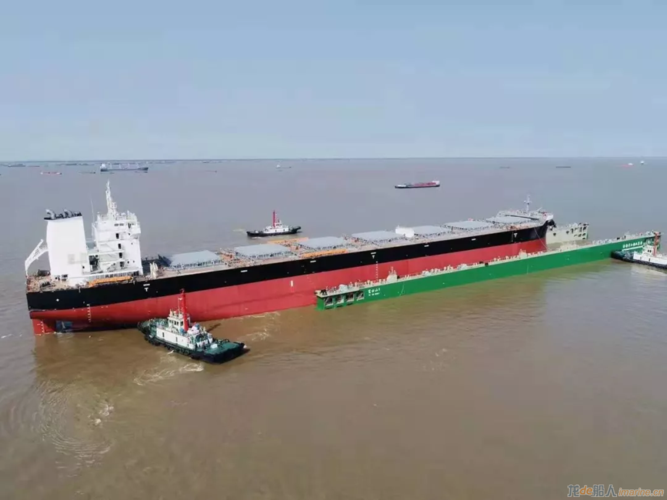 浮船坞如何实现船舶安全下水?其工作原理与技术难点是什么?-图2 浮船坞如何实现船舶安全下水?其工作原理与技术难点是什么?-图2