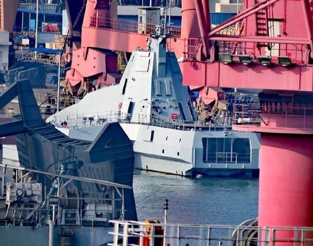 桂江造船公司三体舰有何特殊设计?-图1 桂江造船公司三体舰有何特殊设计?-图1