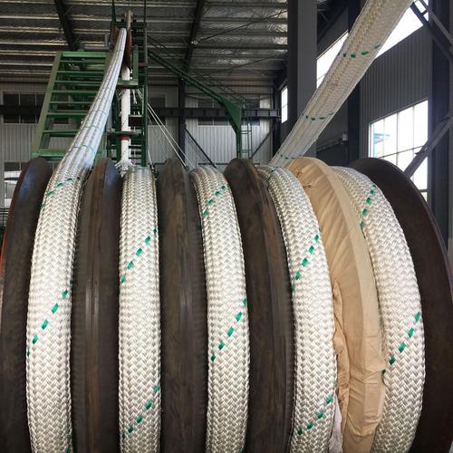 船舶上有几根缆绳-图2 船舶上有几根缆绳-图2