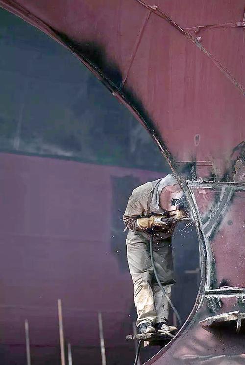 造船厂工作有多累-图2