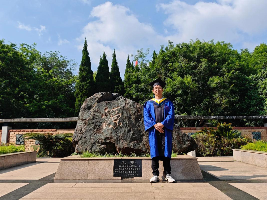 黄埔造船厂硕士生，高学历为何入传统船厂？-图1