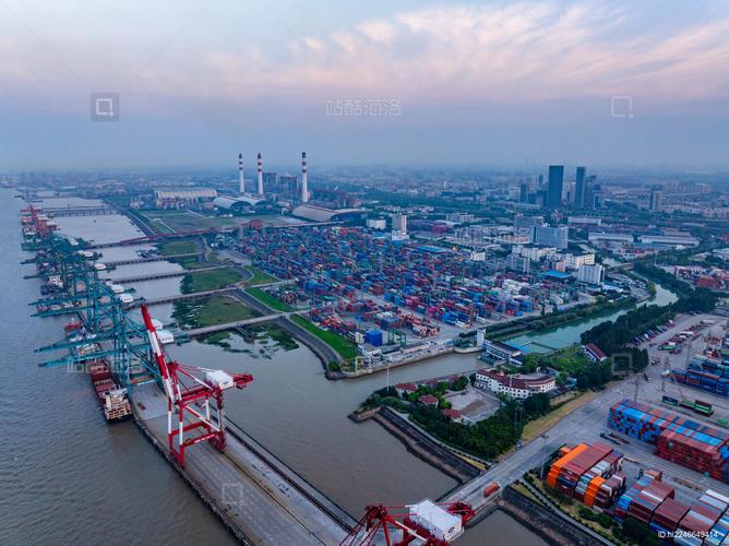 外高桥造船厂附近有什么特别之处？-图2