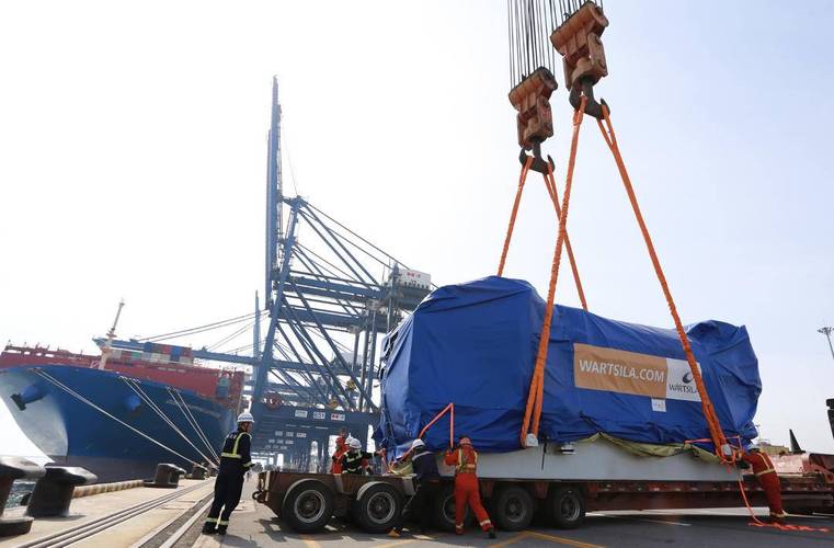 大型船舶吊装公司如何保障吊装安全?-图1 大型船舶吊装公司如何保障吊装安全?-图1