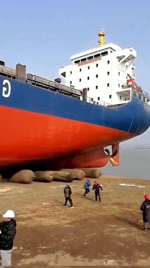 大型船舶下水瞬间如何实现平稳安全?-图2 大型船舶下水瞬间如何实现平稳安全?-图2