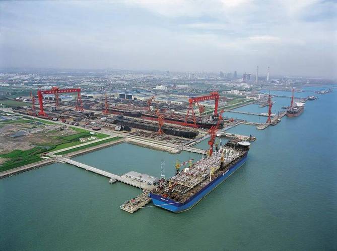 龙穴造船基地有何独特优势与建造特色？-图2