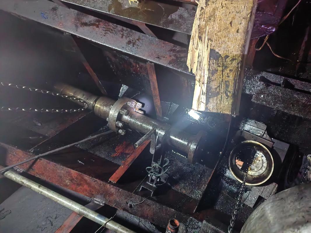 维修船舶齿轮箱-图1 维修船舶齿轮箱-图1