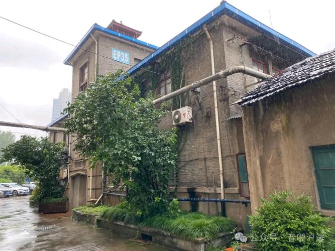 沪东造船厂周边有何独特风貌？-图1