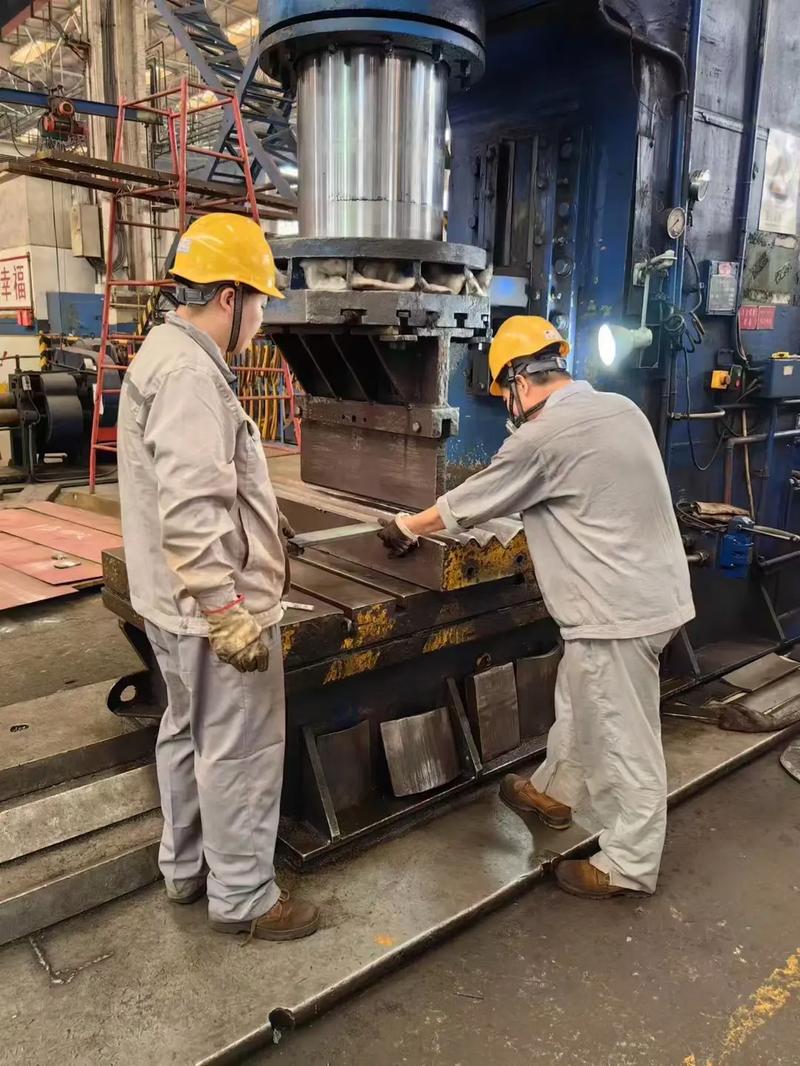 沪东造船厂岗位有哪些?薪资待遇怎么样?-图1 沪东造船厂岗位有哪些?薪资待遇怎么样?-图1