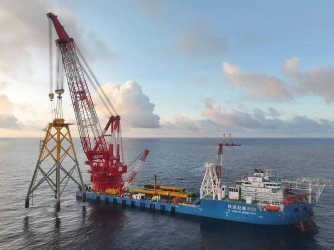 起重船舶航行有何特殊要求?-图2 起重船舶航行有何特殊要求?-图2