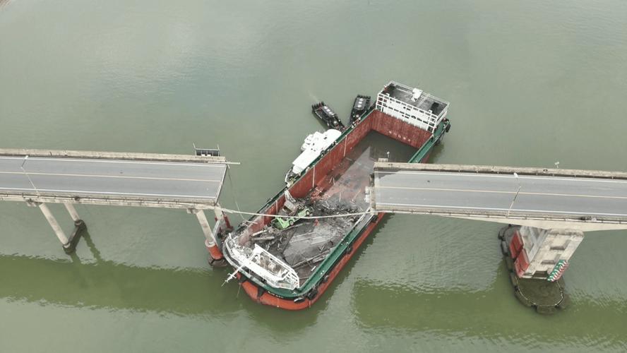 船舶为何会从中间断裂？-图1