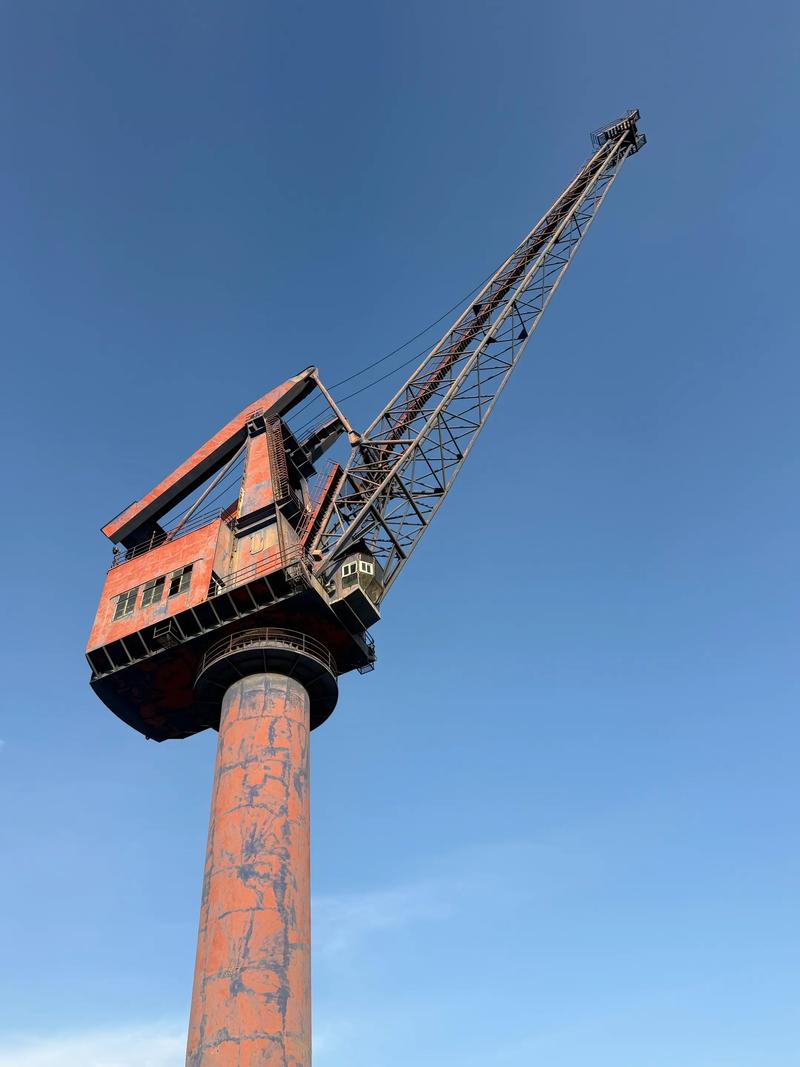 造船厂塔吊招聘,薪资待遇怎么样?-图2 造船厂塔吊招聘,薪资待遇怎么样?-图2