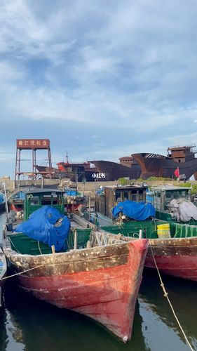 海南民间造船厂藏着怎样的古老技艺?-图1 海南民间造船厂藏着怎样的古老技艺?-图1