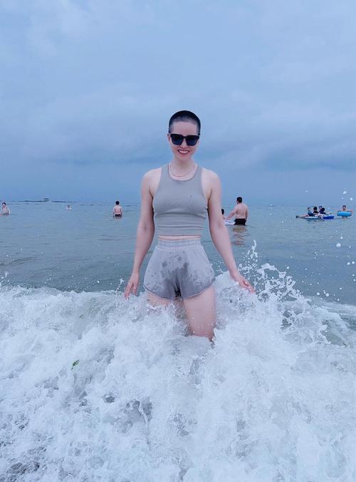 大连造船厂美女是真实存在还是网络传说？-图3