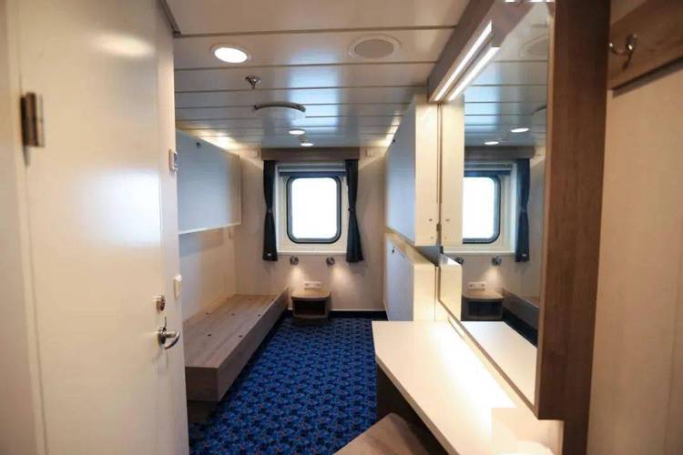 船舶哪里是一舱具体指哪个舱位?-图2 船舶哪里是一舱具体指哪个舱位?-图2