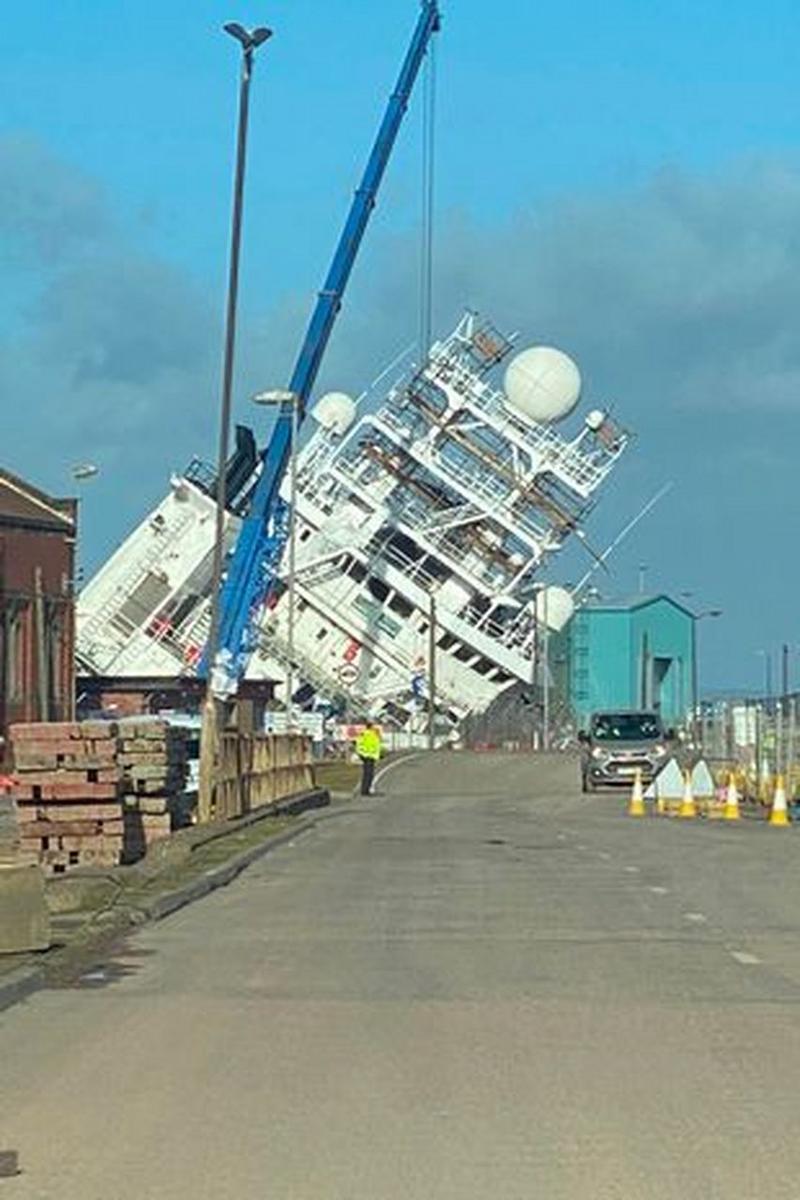 船舶为何会突然倾斜？-图2