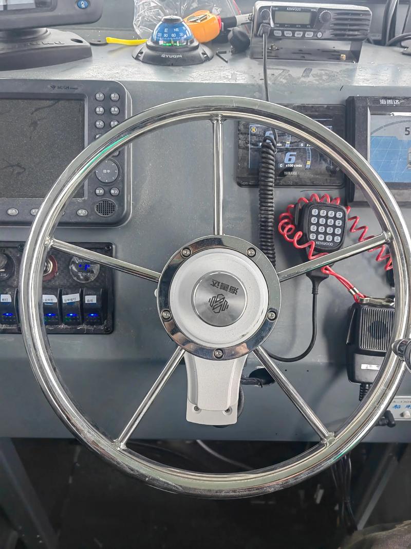 船舶自动舵如何精准调整？-图1