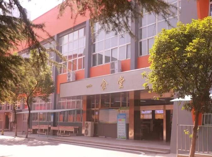 船舶食堂究竟在哪层？-图2