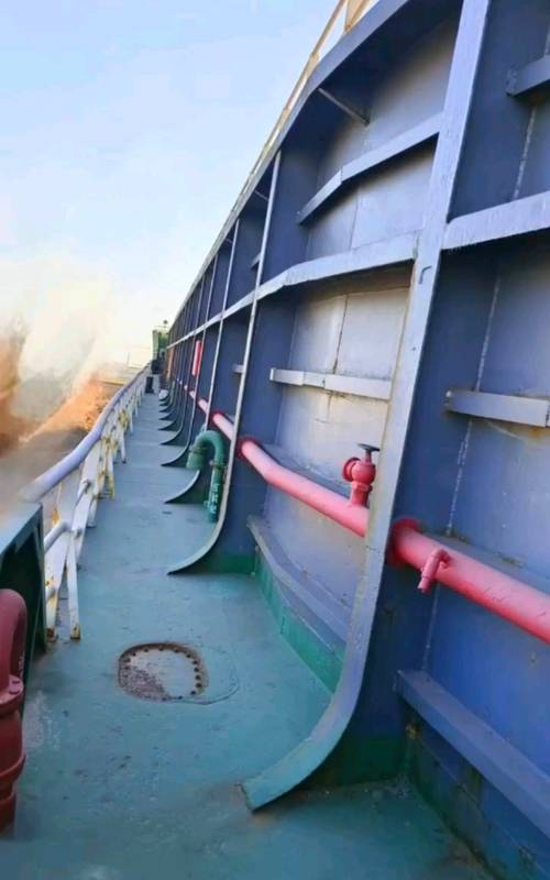 水泥船舶运输如何高效安全?-图1 水泥船舶运输如何高效安全?-图1