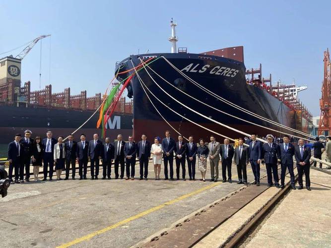 新加坡船舶中介如何选？服务与费用怎么比？-图1