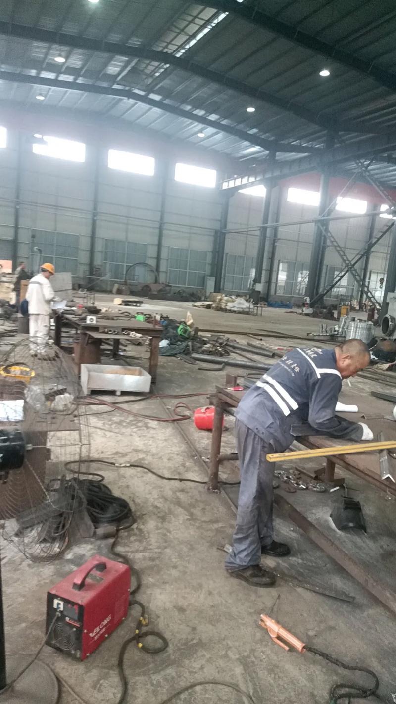 LNG船舶修理的关键技术与安全要点有哪些？-图3